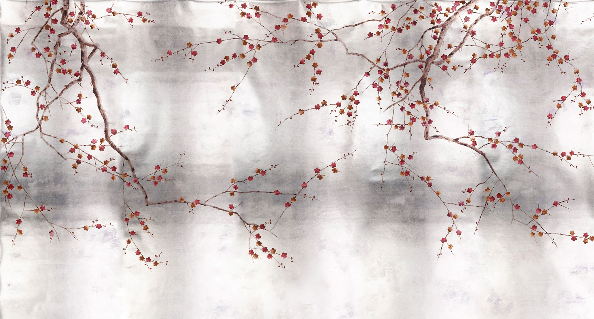 Обои ручная роспись Plum Blossom Original colourway on Tarnished Silver gilded paper with pearlescent antiquing Обои ручная роспись Plum Blossom Original colourway on Tarnished Silver gilded paper with pearlescent antiquing - постер Loft-Concept в Челябинске