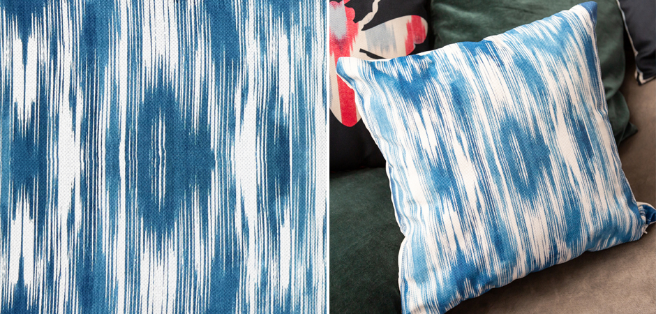 Декоративная подушка с голубым узором Ikat Pattern Декоративная подушка с голубым узором Ikat Pattern - Loft-Concept в Челябинске