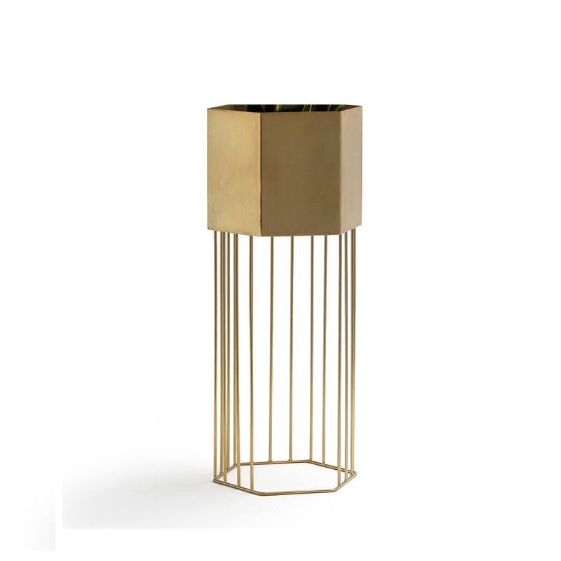 Ваза Vase On A Metal Stand Brass Латунь Ваза Vase On A Metal Stand Brass Латунь в Челябинске | Loft Concept