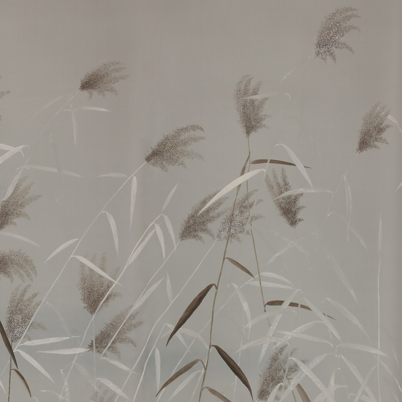 Обои ручная роспись Wild Grasses Special Colourway on Pale Grey dyed silk Обои ручная роспись Wild Grasses Special Colourway on Pale Grey dyed silk в Челябинске | Loft Concept
