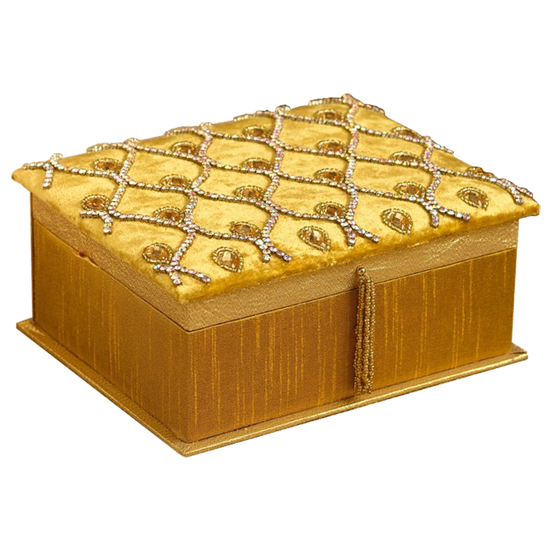 Шкатулка с вышивкой из бисера Felicia Beads Embroidery Box Золотой Шкатулка с вышивкой из бисера Felicia Beads Embroidery Box Золотой в Челябинске | Loft Concept