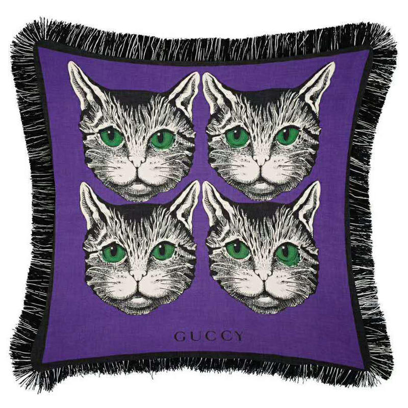 Декоративная подушка с вышивкой Cтиль Gucci Four Cats Violet Фиолетовый Зеленый Черно-белый Декоративная подушка с вышивкой Cтиль Gucci Four Cats Violet Фиолетовый Зеленый Черно-белый в Челябинске | Loft Concept