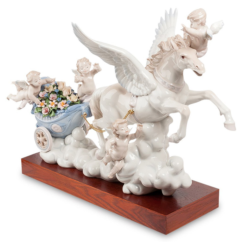 Статуэтка фарфоровая Небесная колесница Charming Statuette Белый Розовый Голубой Зеленый Бежевый Коричневый Статуэтка фарфоровая Небесная колесница Charming Statuette Белый Розовый Голубой Зеленый Бежевый Коричневый в Челябинске | Loft Concept