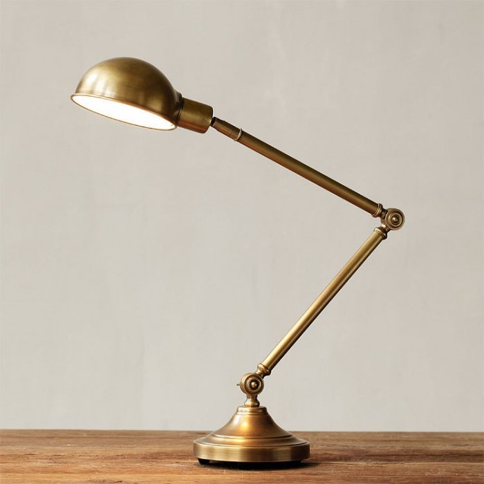 Настольная лампа Brass Vintage Loft Table Lamp Латунь Настольная лампа Brass Vintage Loft Table Lamp Латунь в Челябинске | Loft Concept