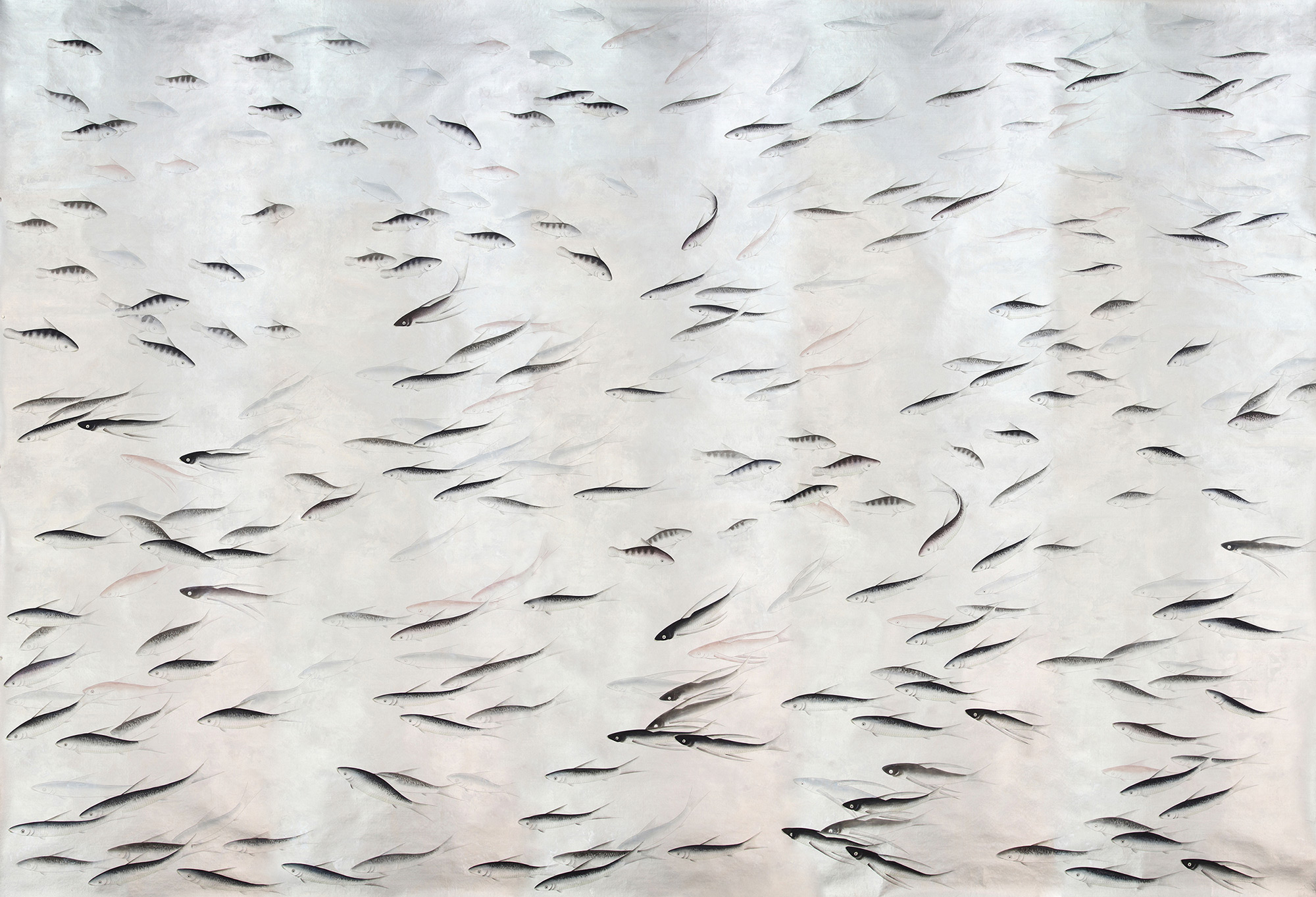 Обои ручная роспись Fishes Blue Pearl on Tarnished Silver gilded silk with pearlescent antiquing Обои ручная роспись Fishes Blue Pearl on Tarnished Silver gilded silk with pearlescent antiquing - постер Loft-Concept в Челябинске