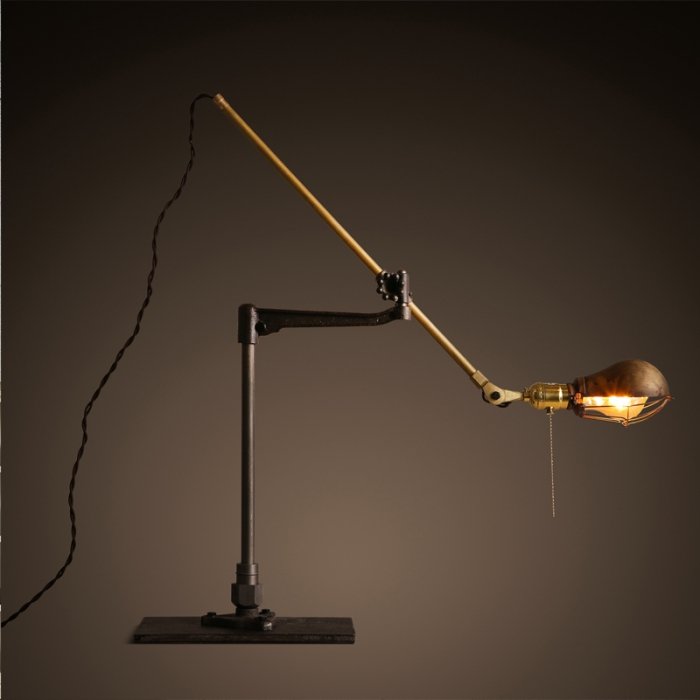 Настольный светильник Steampunk Extension Pole Table Латунь Черный Настольный светильник Steampunk Extension Pole Table Латунь Черный в Челябинске | Loft Concept