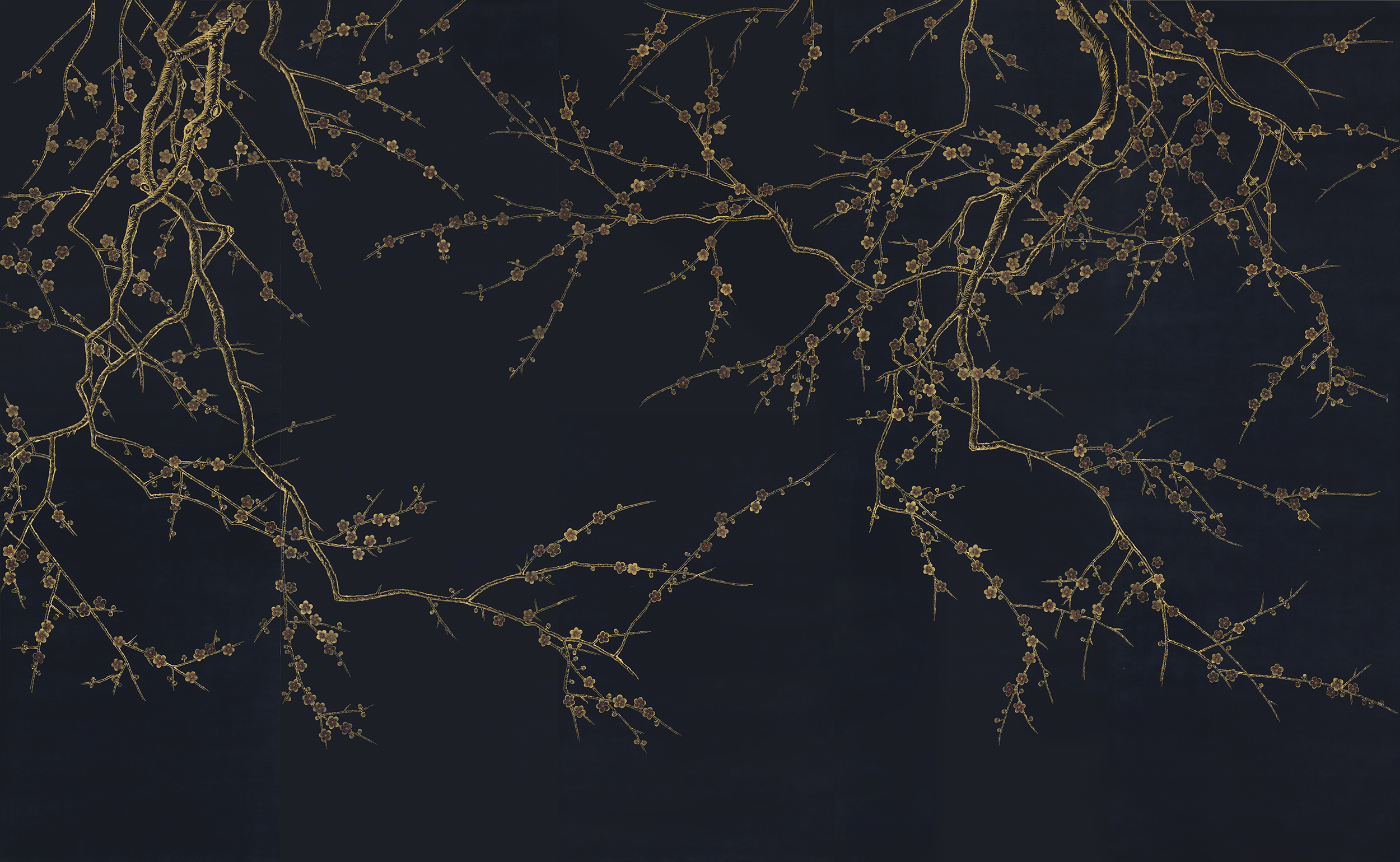 Обои ручная роспись Plum Blossom Colourway SC-226 on black painted silk Обои ручная роспись Plum Blossom Colourway SC-226 on black painted silk - постер Loft-Concept в Челябинске