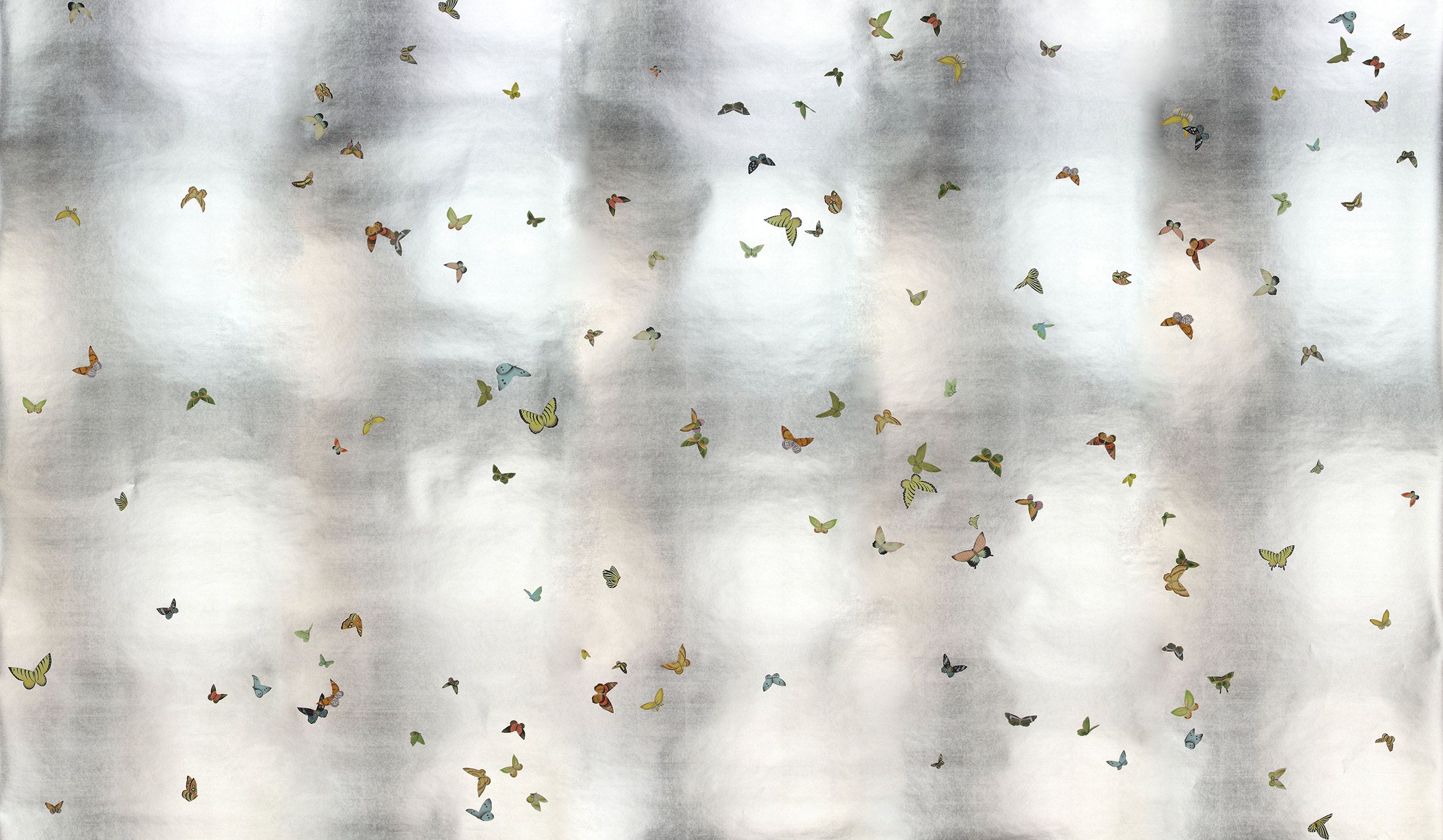 Обои ручная роспись Butterflies Emerald on Tarnished Silver gilded paper Обои ручная роспись Butterflies Emerald on Tarnished Silver gilded paper - постер Loft-Concept в Челябинске