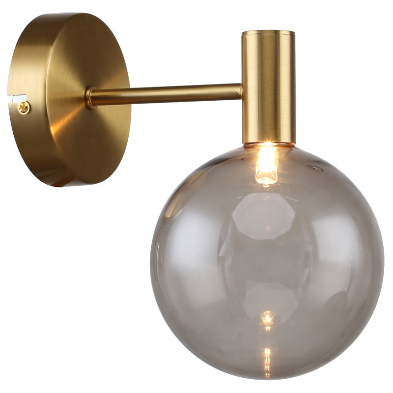 Бра с выдувным плафоном коньячного цвета Carmella Globe Brass Латунь Коньяк в Челябинске | Loft Concept 