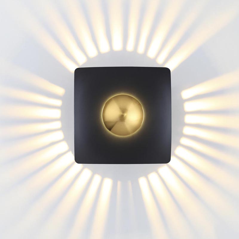 Настенный светильник Golden Mean Square Черный Золотой Настенный светильник Golden Mean Square Черный Золотой в Челябинске | Loft Concept