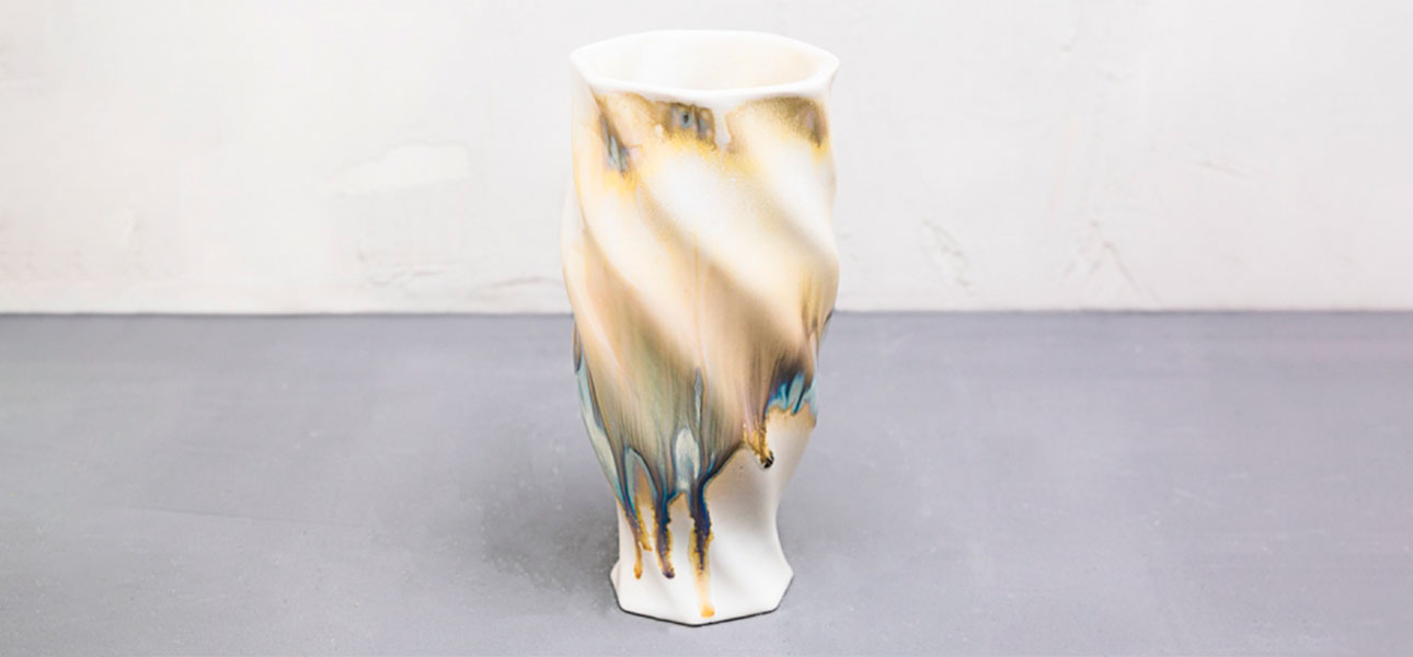 Ваза крученая - фото