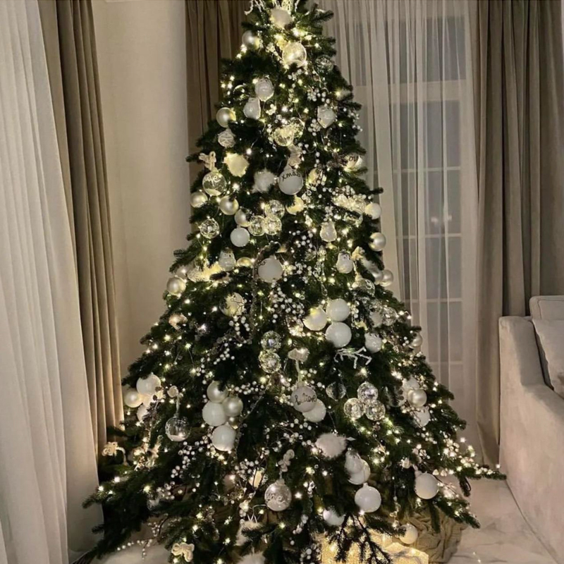 Дизайнерская Елка с Белым Декором Christmas Tree White Balls Серебряный Белый Дизайнерская Елка с Белым Декором Christmas Tree White Balls Серебряный Белый в Челябинске | Loft Concept