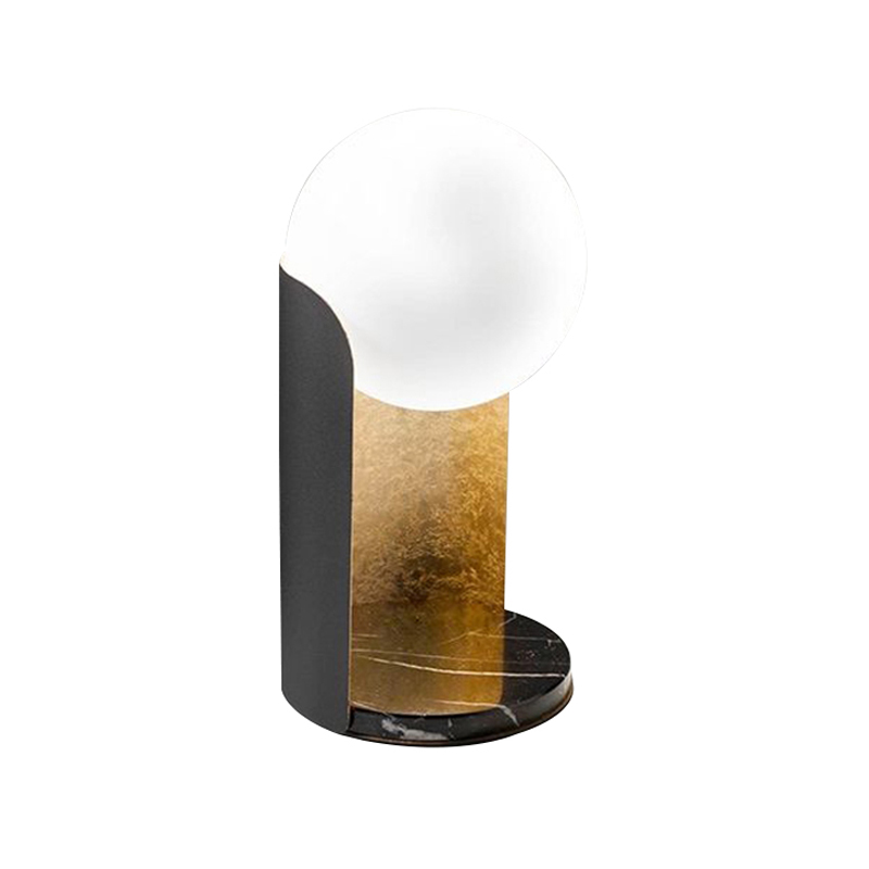 Настольная лампа Alta Table Lamp Золотой Черный Белый Настольная лампа Alta Table Lamp Золотой Черный Белый в Челябинске | Loft Concept