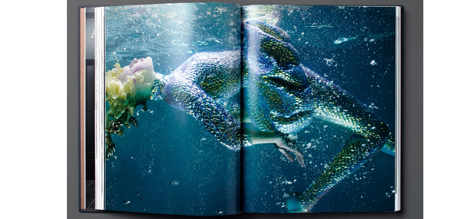 Книга ALEXANDER MCQUEEN book - фото №3