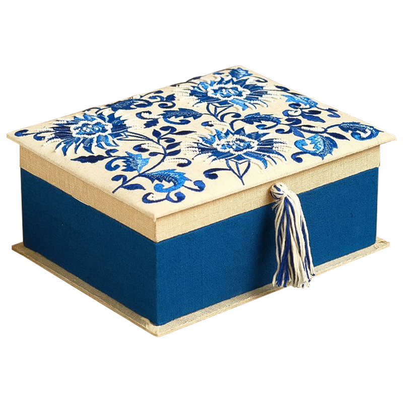 Шкатулка с вышивкой Blue Flowers Beads Embroidery Box Бежевый Синий Голубой Шкатулка с вышивкой Blue Flowers Beads Embroidery Box Бежевый Синий Голубой в Челябинске | Loft Concept