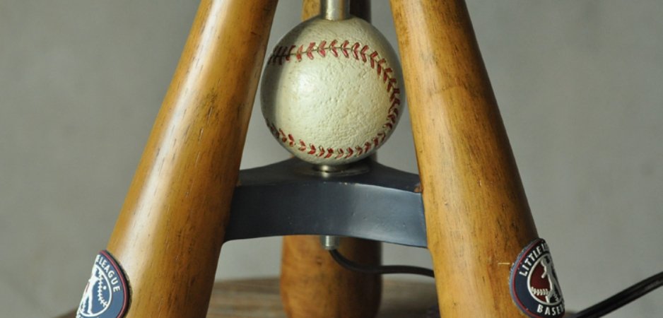 Настольная лампа Baseball vintage Настольная лампа Baseball vintage - Loft-Concept в Челябинске