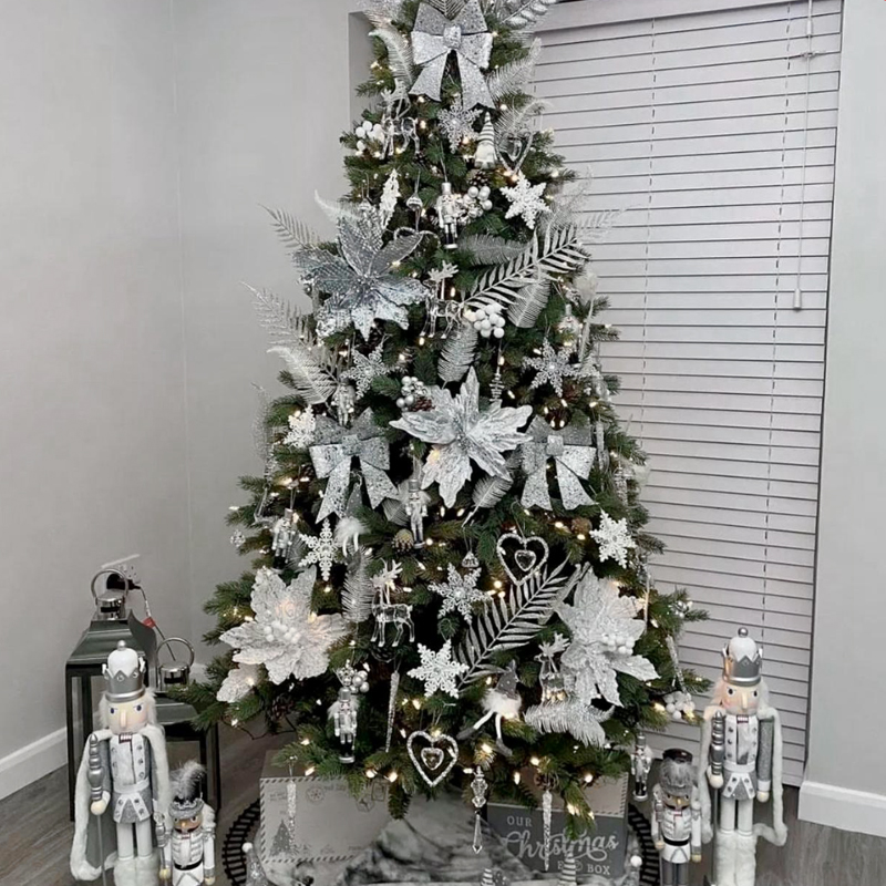 Дизайнерская Елка с Серебряным Декором Christmas Tree Silver Flowers Серебряный Зеленый Дизайнерская Елка с Серебряным Декором Christmas Tree Silver Flowers Серебряный Зеленый в Челябинске | Loft Concept
