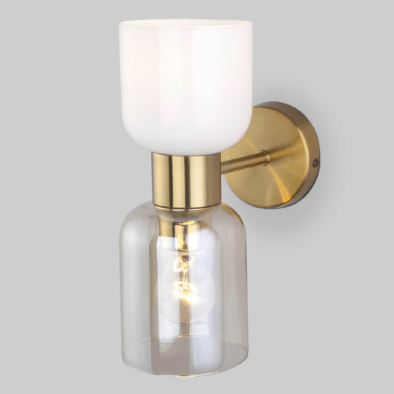 Бра Light maker studio Sconce white and smok brass Латунь Стекло Смок Белый Бра Light maker studio Sconce white and smok brass Латунь Стекло Смок Белый в Челябинске | Loft Concept