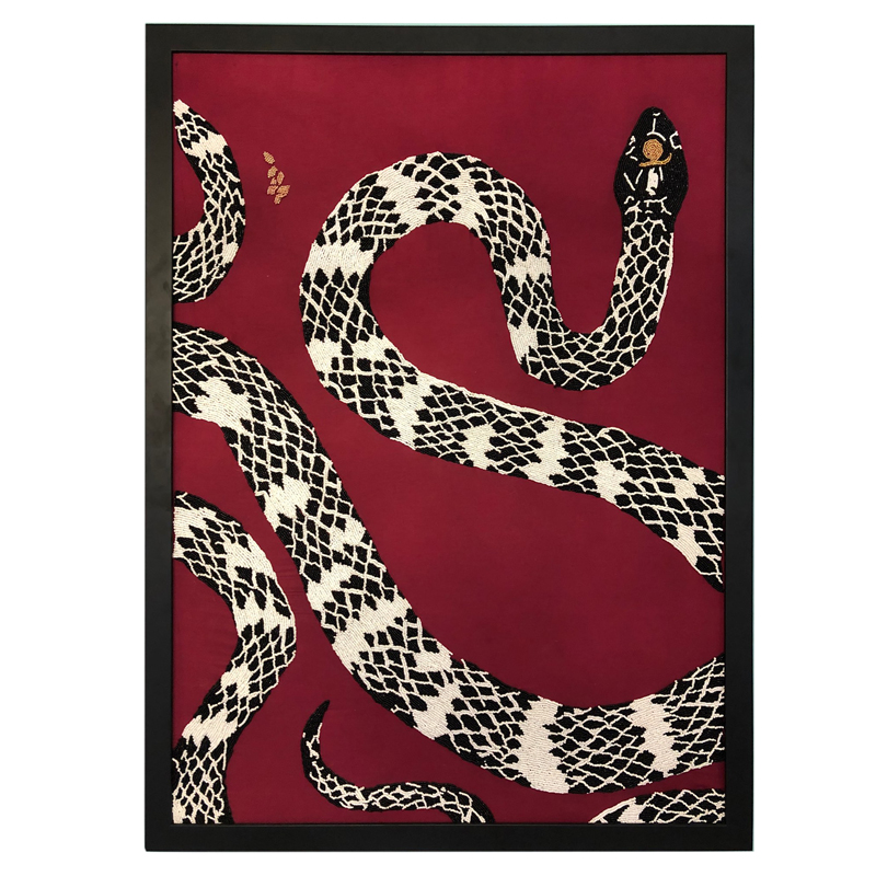 Панно из бисера Striped Snake Черно-белый Бургундский красный Панно из бисера Striped Snake Черно-белый Бургундский красный в Челябинске | Loft Concept