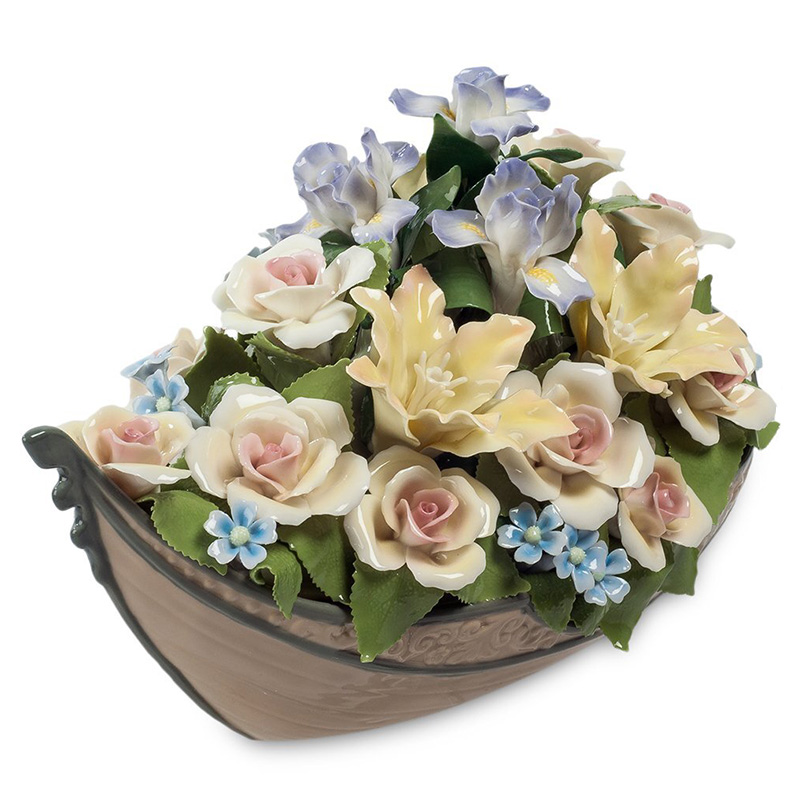 Статуэтка фарфоровая Лодка с цветами Charming Statuette Белый Розовый Голубой Зеленый Желтый Коричневый Статуэтка фарфоровая Лодка с цветами Charming Statuette Белый Розовый Голубой Зеленый Желтый Коричневый в Челябинске | Loft Concept
