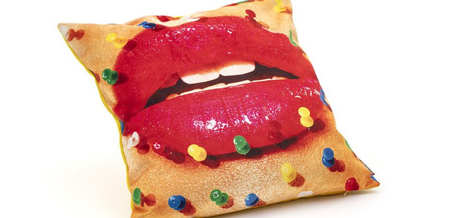 Подушка Seletti Cushion Mouth with pins Design: Toiletpaper Подушка Seletti Cushion Mouth with pins Design: Toiletpaper - Loft-Concept в Челябинске