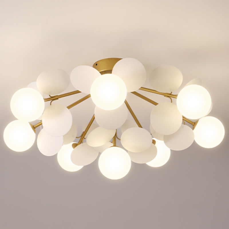 Люстра MATISSE Chandelier Aster Золотой Белый Светло-серый Люстра MATISSE Chandelier Aster Золотой Белый Светло-серый в Челябинске | Loft Concept