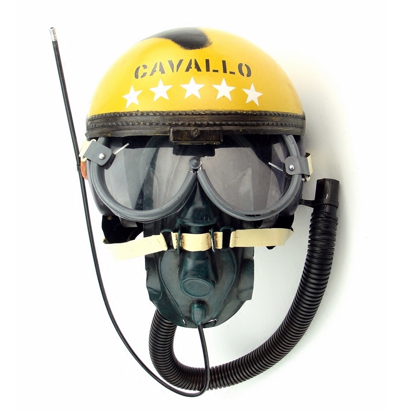 Аксессуар на стену Helmet with Glasses Желтый Черный Аксессуар на стену Helmet with Glasses Желтый Черный в Челябинске | Loft Concept