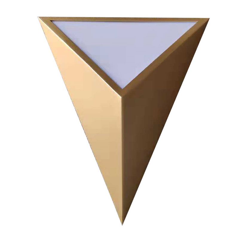 Настенный светильник в форме треугольника Convex Triangle Wall Lamp матовое золото Настенный светильник в форме треугольника Convex Triangle Wall Lamp матовое золото в Челябинске | Loft Concept