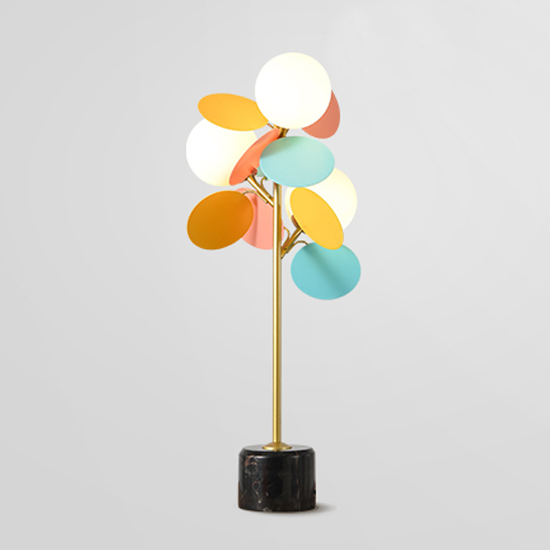 Настольная лампа MATISSE Table Lamp Multi Белое матовое стекло Золотой Черный Мульти Настольная лампа MATISSE Table Lamp Multi Белое матовое стекло Золотой Черный Мульти в Челябинске | Loft Concept