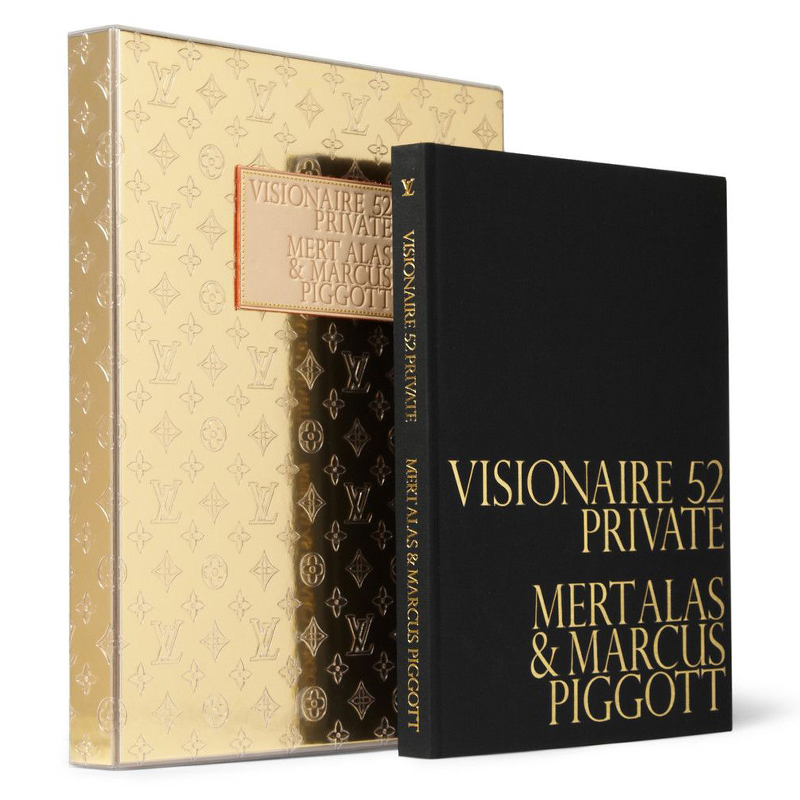 Книга VISIONAIRE 52 PRIVATE LOUIS VUITTON Книга VISIONAIRE 52 PRIVATE LOUIS VUITTON в Челябинске | Loft Concept