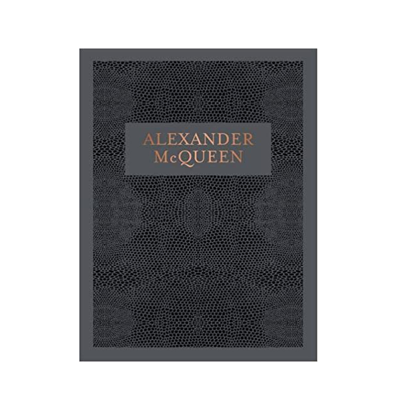 Книга ALEXANDER MCQUEEN book Книга ALEXANDER MCQUEEN book в Челябинске | Loft Concept