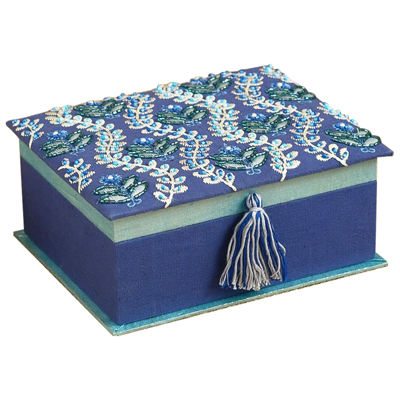 Шкатулка с вышивкой Flower Ornament Beads Embroidery Box Синий Бирюзовый Белый Шкатулка с вышивкой Flower Ornament Beads Embroidery Box Синий Бирюзовый Белый в Челябинске | Loft Concept