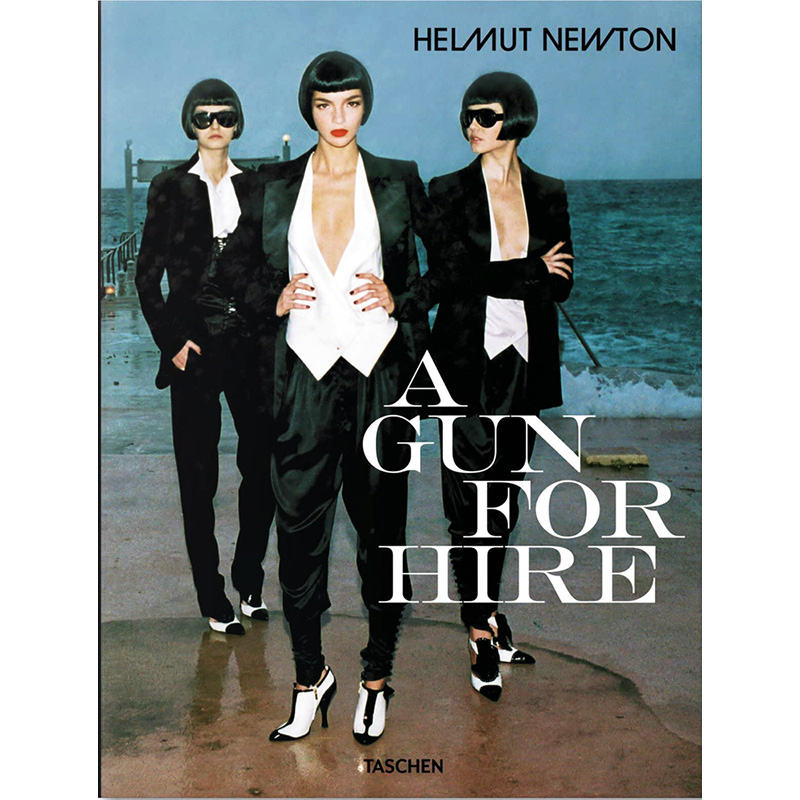 Helmut Newton: a Gun for Hire Черный Белый Голубой в Челябинске | Loft Concept 