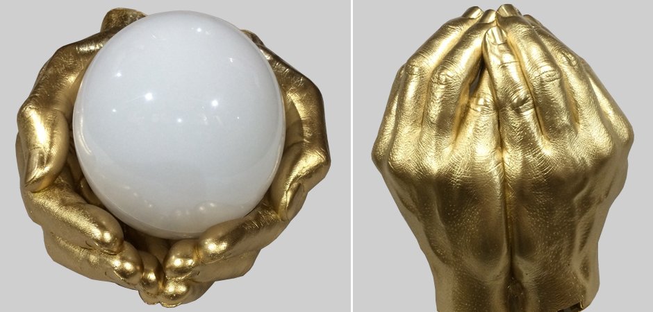 Бра Glowing Ball In The Gold Hands Бра Glowing Ball In The Gold Hands - Loft-Concept в Челябинске