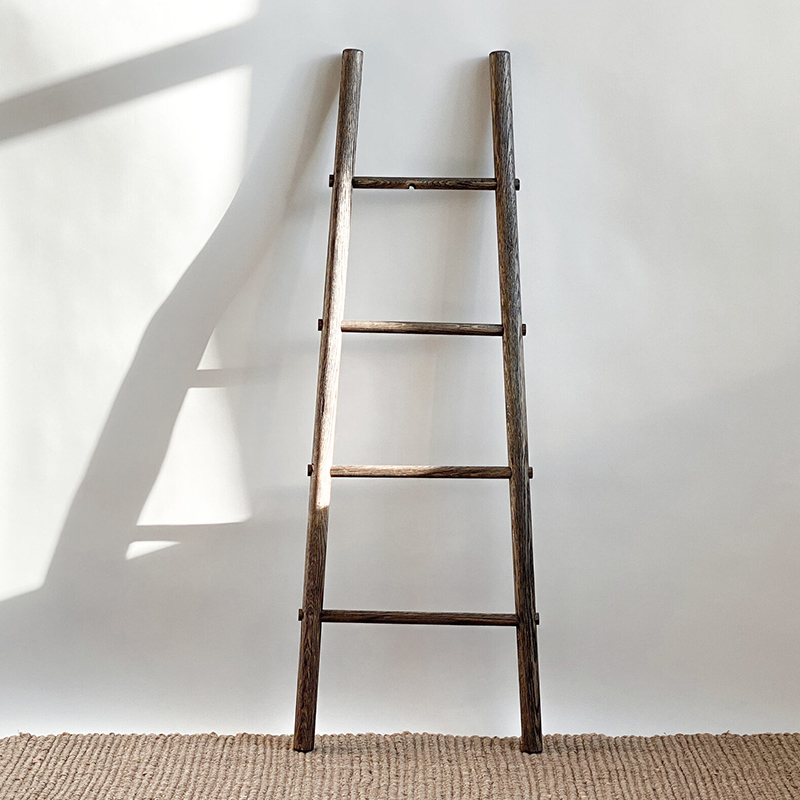 Лестница-вешалка Tiare Hanger Ladder Дуб темный Лестница-вешалка Tiare Hanger Ladder Дуб темный в Челябинске | Loft Concept