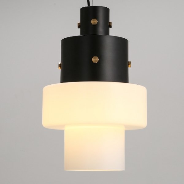 Подвесной светильник Luna Glass Pendant Milk Черный Подвесной светильник Luna Glass Pendant Milk Черный в Челябинске | Loft Concept