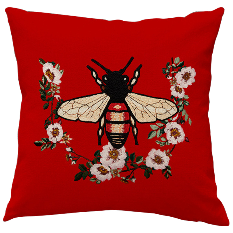 Декоративная подушка Стиль Gucci Bee Red Красный Бежевый Черный Декоративная подушка Стиль Gucci Bee Red Красный Бежевый Черный в Челябинске | Loft Concept