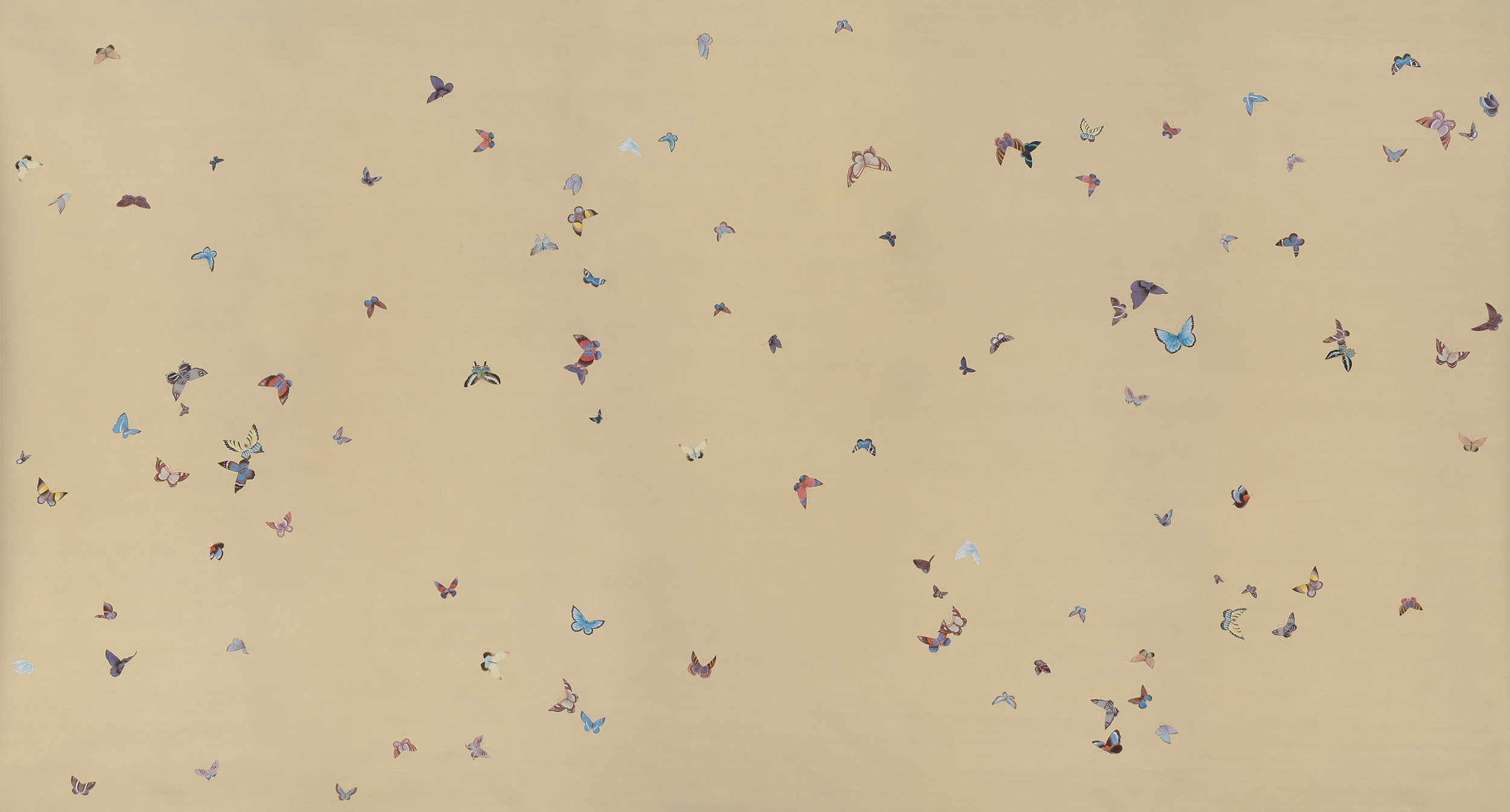 Обои ручная роспись Butterflies Icarus on New Faint Gold metallic silk Обои ручная роспись Butterflies Icarus on New Faint Gold metallic silk - постер Loft-Concept в Челябинске
