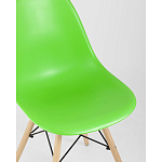 Пластиковый стул на ножках из массива бука Eames Light Green варинант исполнения - 2 | Loft Concept в Челябинске