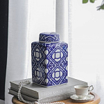 Ваза прямоугольной формы с крышкой и геометрическим узором в сине-белых цветах Blue & White Ornament  варинант исполнения - 6 | Loft Concept в Челябинске