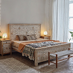 Двуспальная кровать из массива манго с резьбой Celestino Grey Mango Bed варинант исполнения - 2 | Loft Concept в Челябинске