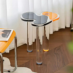 Дизайнерский журнальный стол с фигурной столешницей на 3-х прозрачных ножках Rahakif варинант исполнения - 1 | Loft Concept в Челябинске