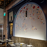 Обои ручная роспись Falling Flowers Standard colourway on Pale Grey dyed silk варинант исполнения - 3 | Loft Concept в Челябинске