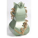 Ваза зеленого цвета из фарфора с бронзовыми ручками в виде драконов и рельефным цветочным декором Eden Garden porcelain and bronze варинант исполнения - 2 | Loft Concept в Челябинске