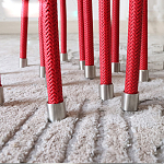 Дизайнерский журнальный стол с круглой прозрачной столешницей и основанием в виде красных металлических тросов Wires варинант исполнения - 3 | Loft Concept в Челябинске