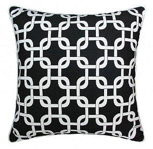 Подушка черно-белая 70.083