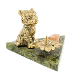 Подсвечник с фигуркой тигра из бронзы и натурального камня змеевик Stone Candlestick варинант исполнения - 1 | Loft Concept в Челябинске