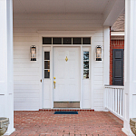 Настенный фонарь цилиндрической формы с рифленым стеклом в золотом каркасе на черном прямоугольном основании Eurofase варинант исполнения - 8 | Loft Concept в Челябинске