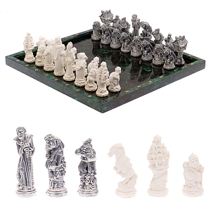 Шахматы Русские сказки с доской из натурального камня Змеевик Decorative Thematic Chess