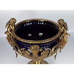 Чаша темно-синего цвета с фигурками ангелов и рельефным декором Eden Garden porcelain and bronze варинант исполнения - 8 | Loft Concept в Челябинске